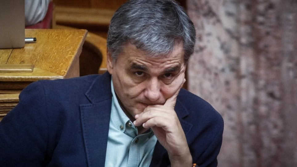 Τσακαλώτος: Μην μιλάτε για τράπεζες που καταρρέουν, δεν είναι αλήθεια